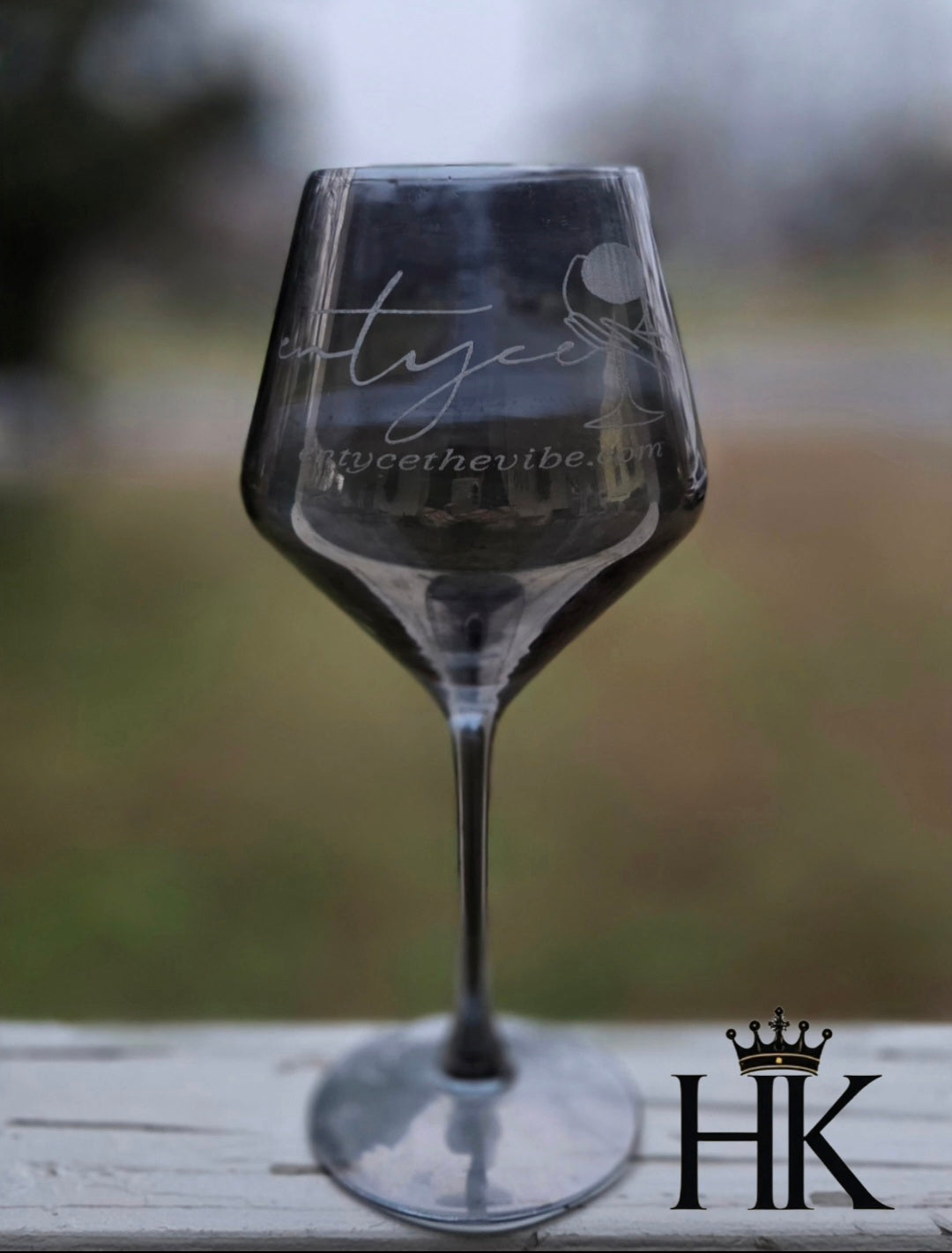 "Gun Smoke" Burgundy Wine Glass (22.8oz)