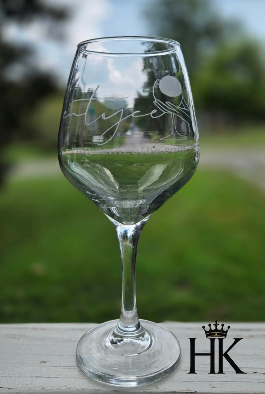 "White Wine" Glass (20oz)